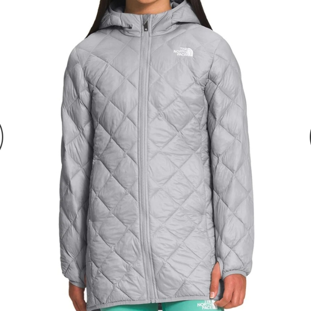 The North Face Thermoball Parka - Picture 2 of 8